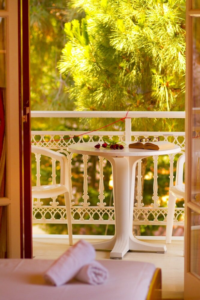 Фото Pyrgaraki Studios and Apartments