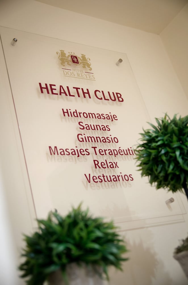 Фото Dos Reyes Hotel