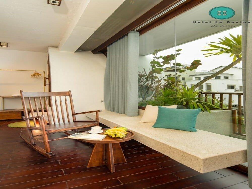 Фото Le Bouton Hotel