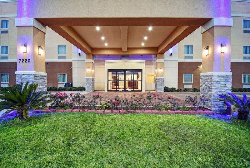 Гостиница Galveston Inn & Suites Hotel