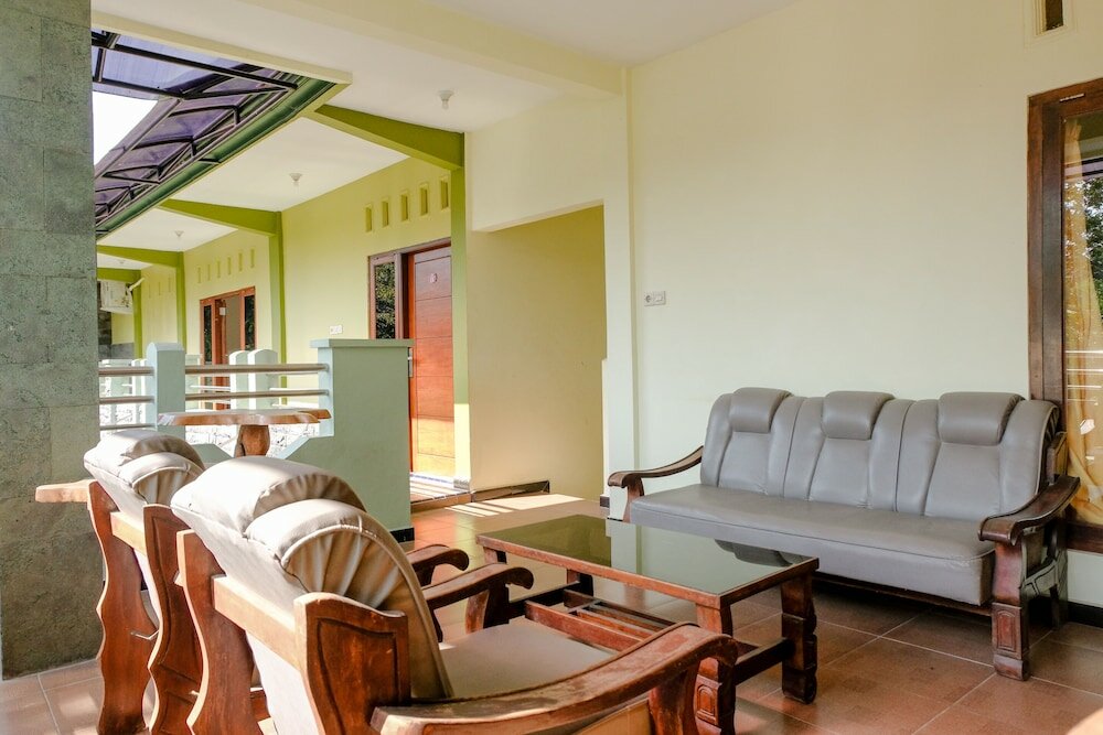 Фото Oyo 2570 Griya Kinanthi Family