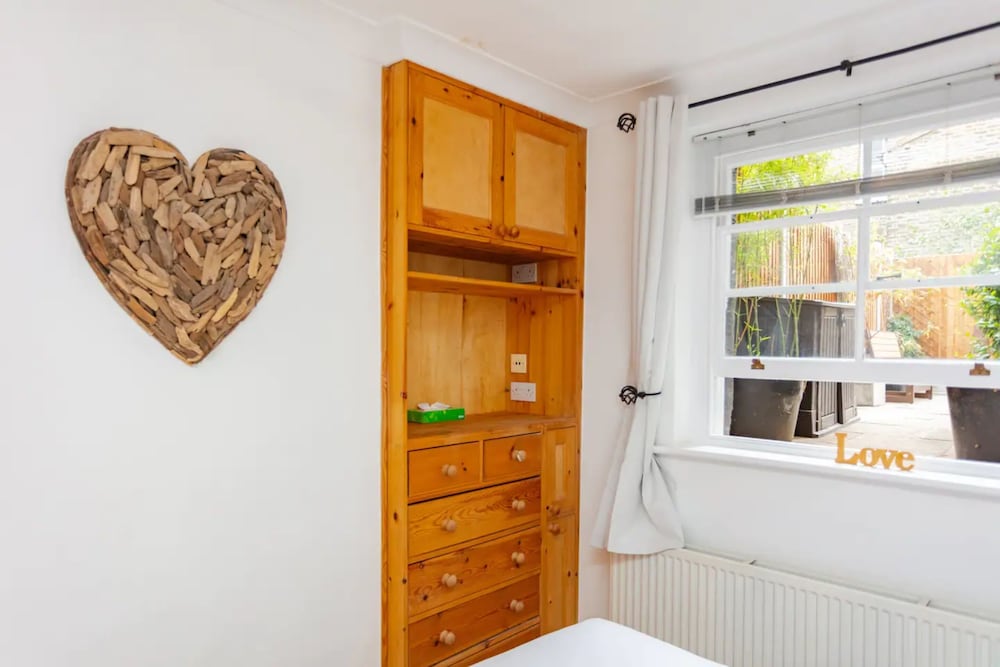 Фото Quirky 2 Bedroom Apartment in Elephant and Castle