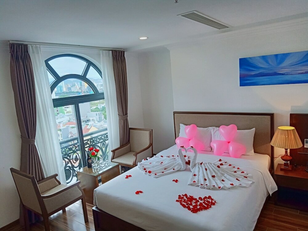 Фото Roliva Hotel & Apartment Danang