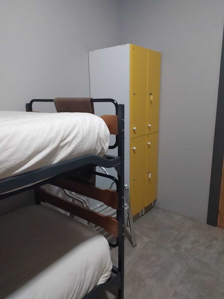 Фото Alarpe Aterpetxea - Hostel