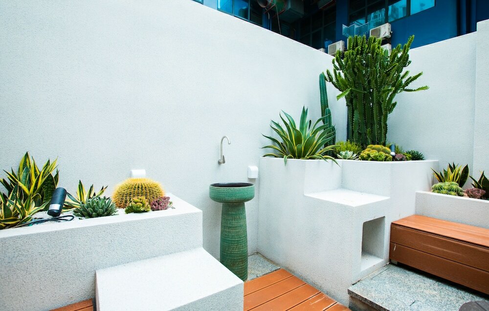 Фото Naive L Executive Apartments Coast City