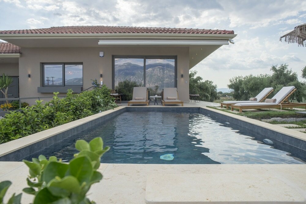 Фото Elaia Grove