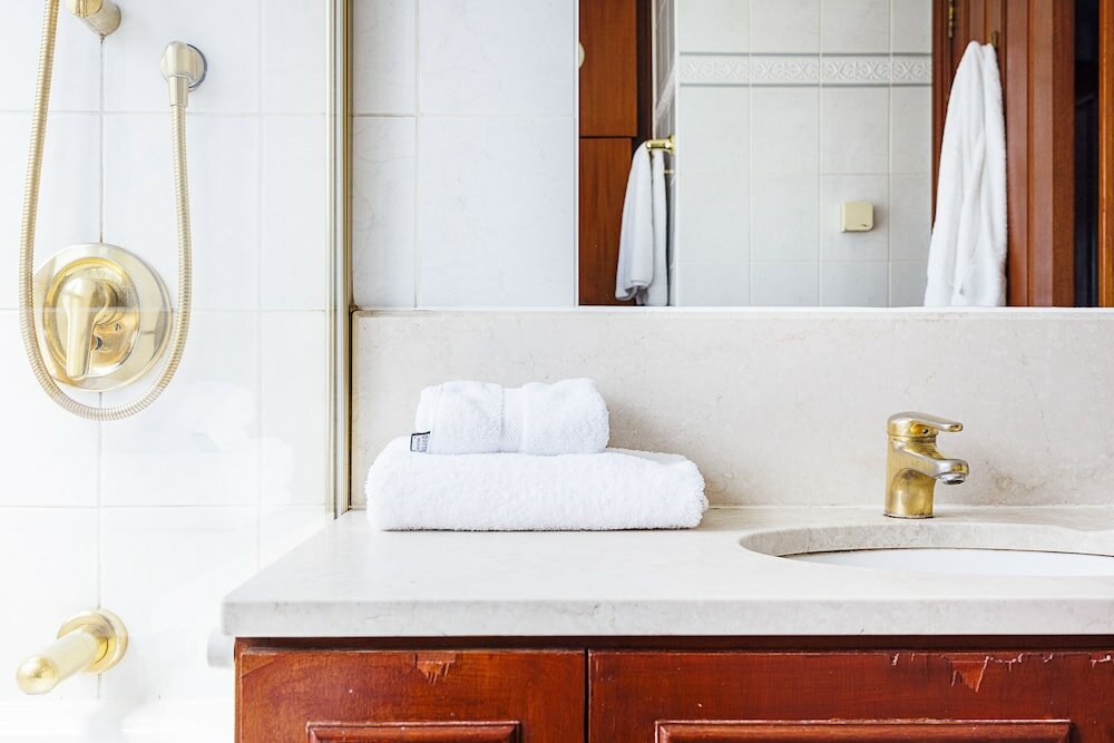 Фото Carlton Court - Mayfair