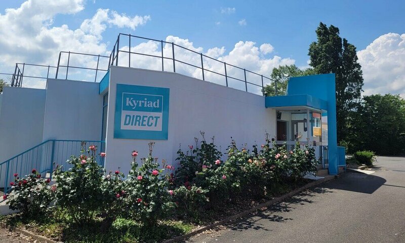 Гостиница Kyriad Direct Lyon Nord - Dardilly