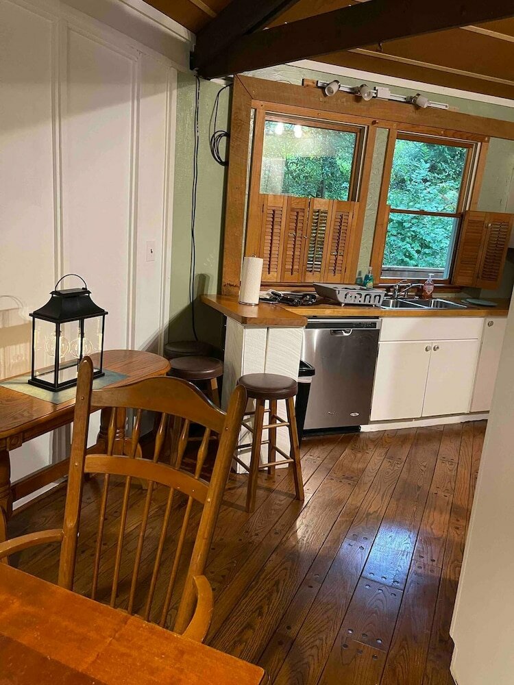 Фото Treetops in Town