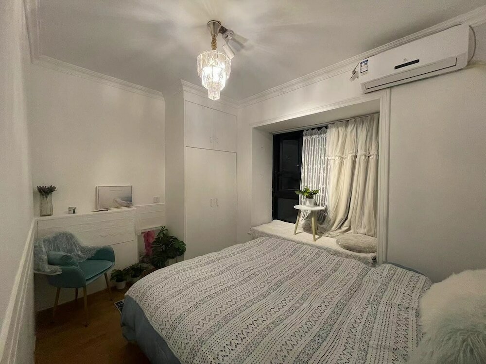 Фото ShengZheng LaCave Apartment