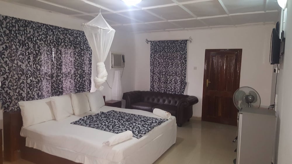 Фото Paloma Guest House & Restaurant