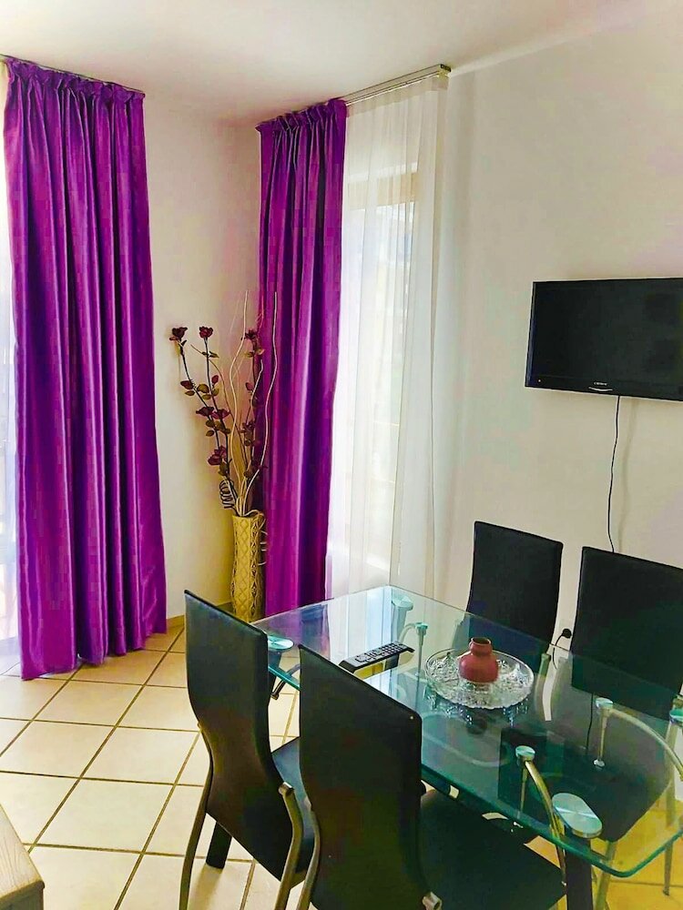 Фото Magnolia Garden Hotel