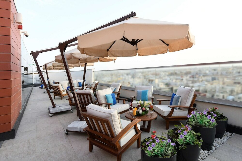 Фото Golden Tulip Riyadh
