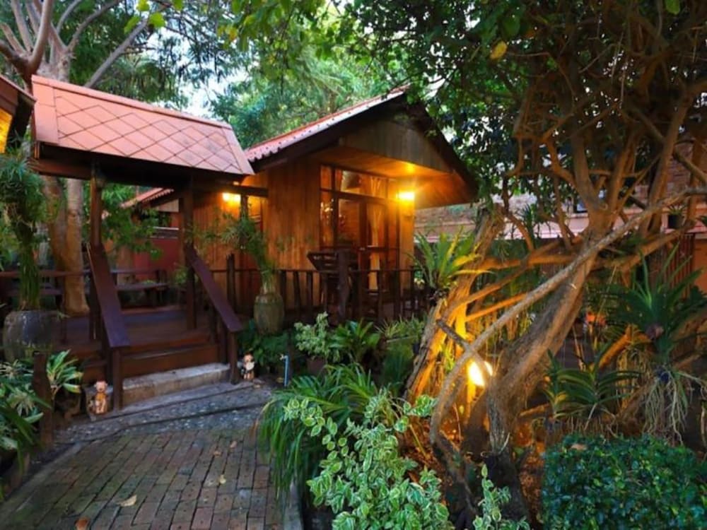 Фото Bundhaya Villas