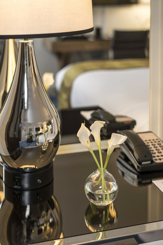 Фото 70 Park Avenue Hotel