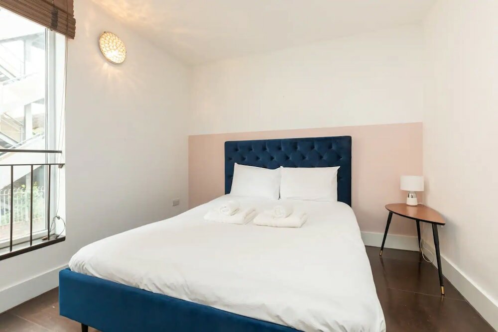 Фото Bright and Stylish 2 Bedroom House in Shoreditch