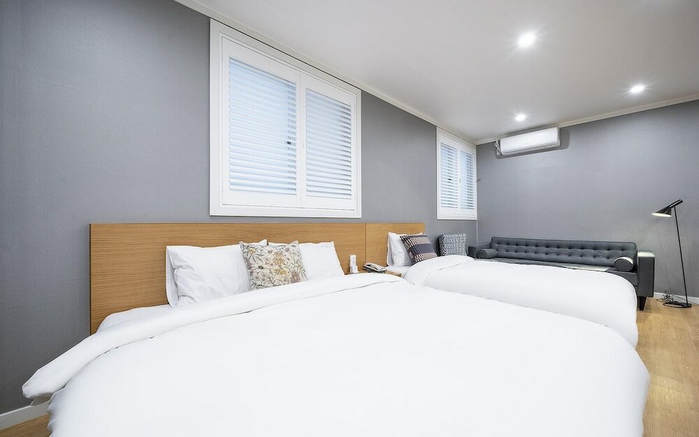 Фото Pohang E&a Hotel