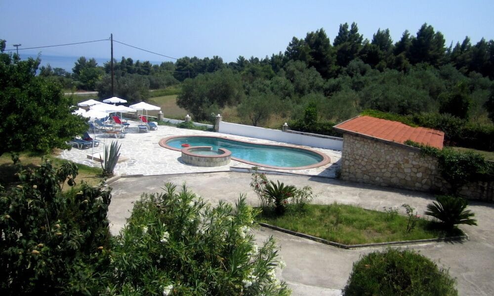 Фото Pashos Hotel