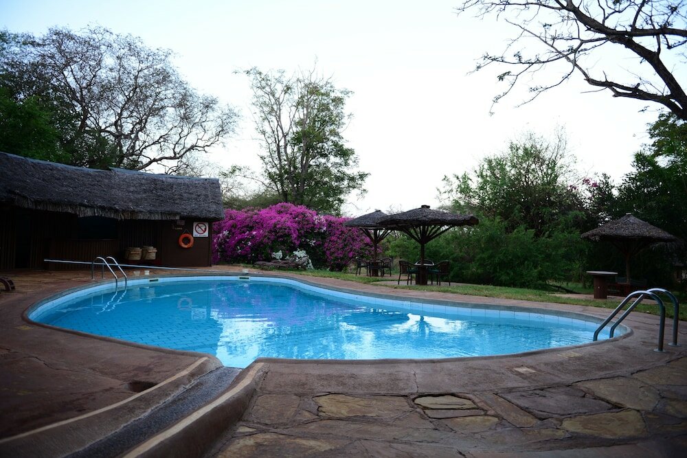 Фото Kilaguni Serena Safari Lodge