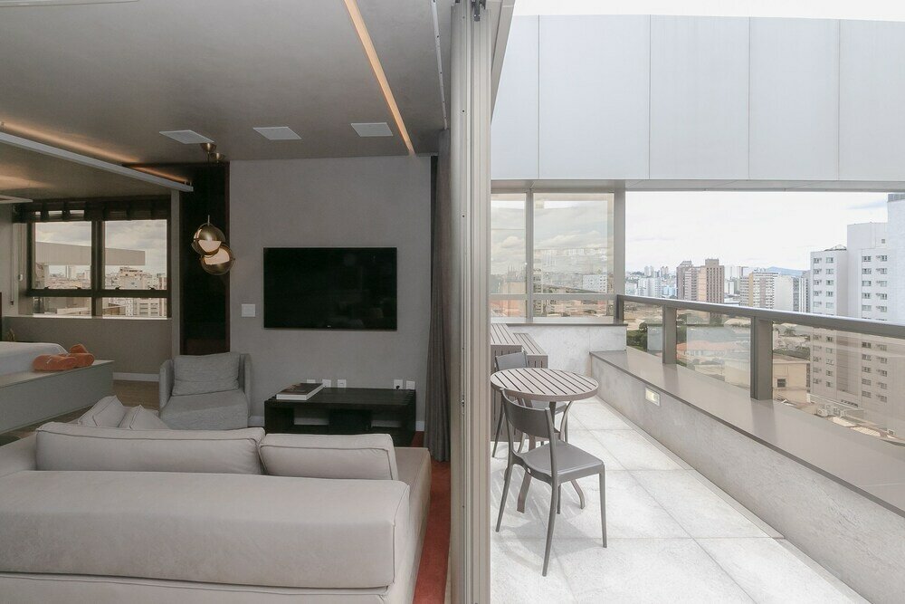 Фото Loft alto padrão com varanda