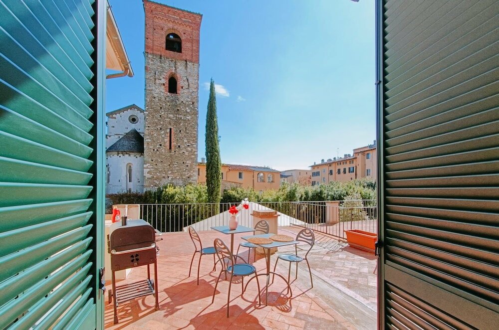 Фото Fabroniana apartments