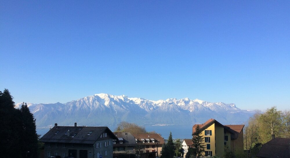 Фото Montreux holiday home