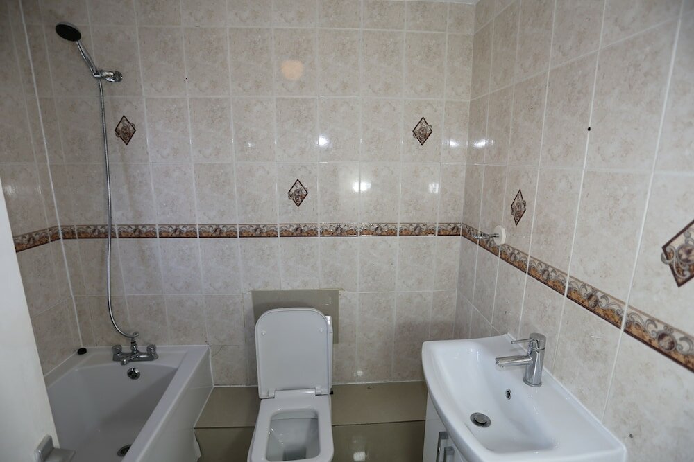 Фото Beautiful 3 Beds House - Thamesmead