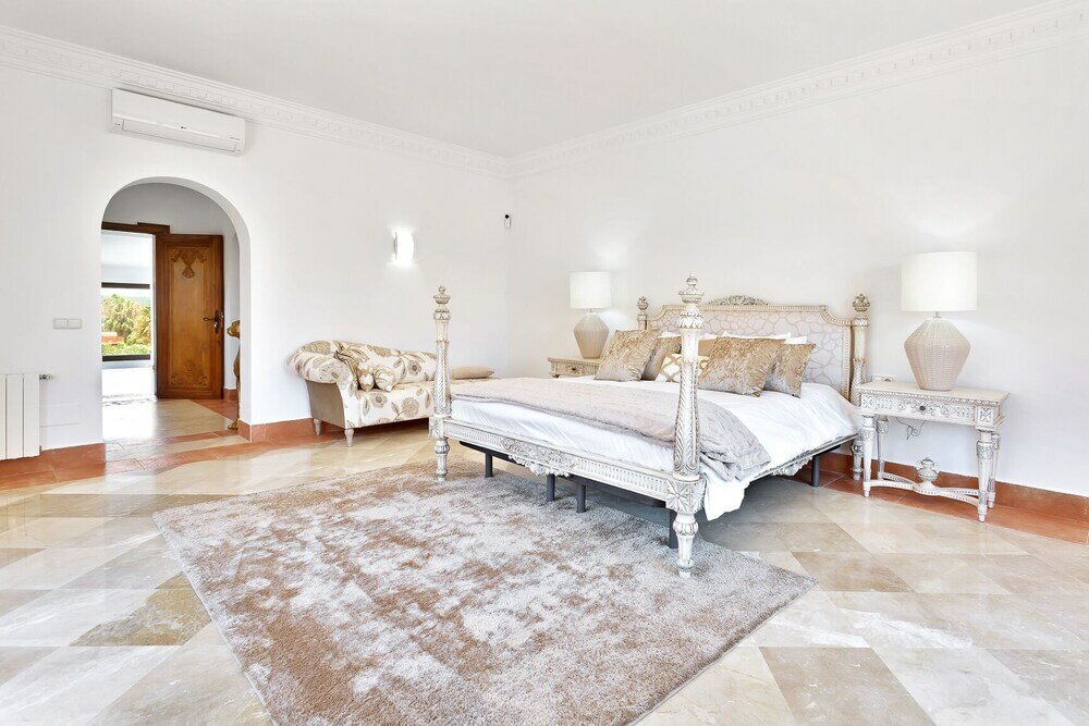 Фото Sotogrande White House Villa