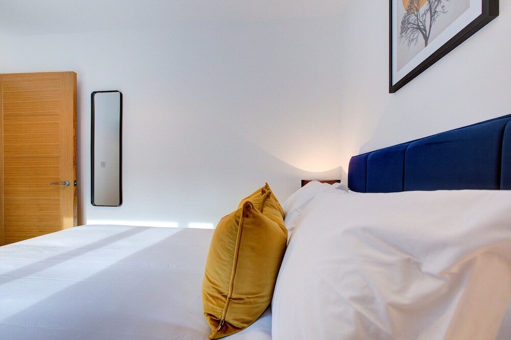 Фото Hybrid Resi - Mitcham