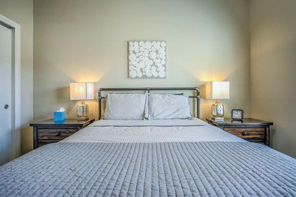 Фото 4bdpikes Peak Viewsminutes to Hiking & Dining!!