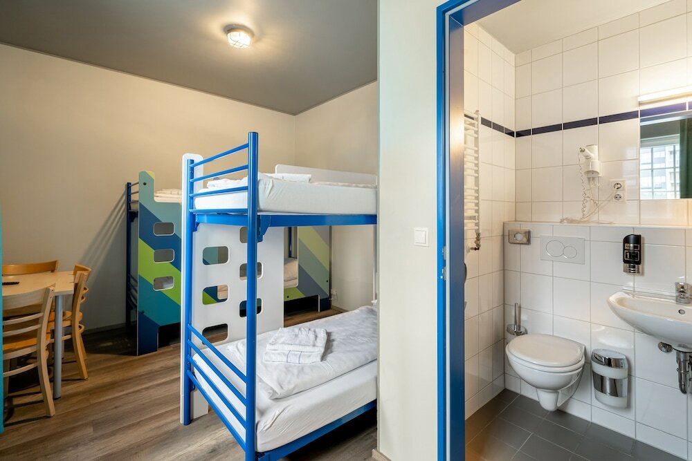 Фото A&o Salzburg Hauptbahnhof