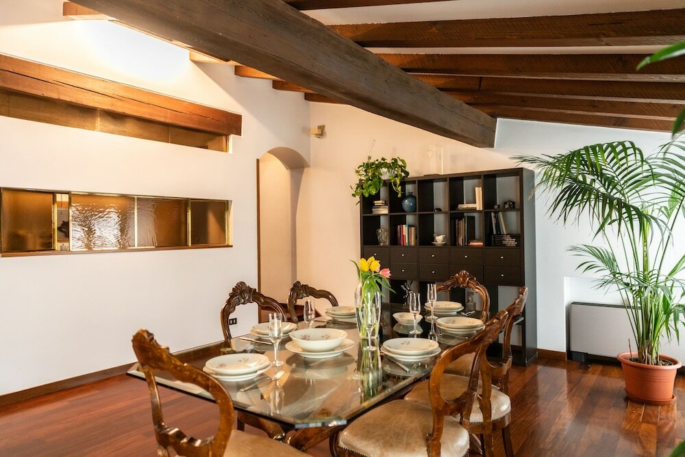 Фото Prestigious Residence Brà with a turret overlooking Verona