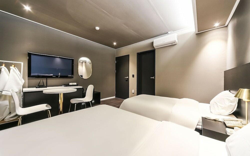 Фото Yeosu Hotel L Crane