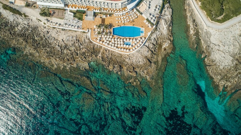 Фото Grupotel Aguait Resort & SPA - Adults Only