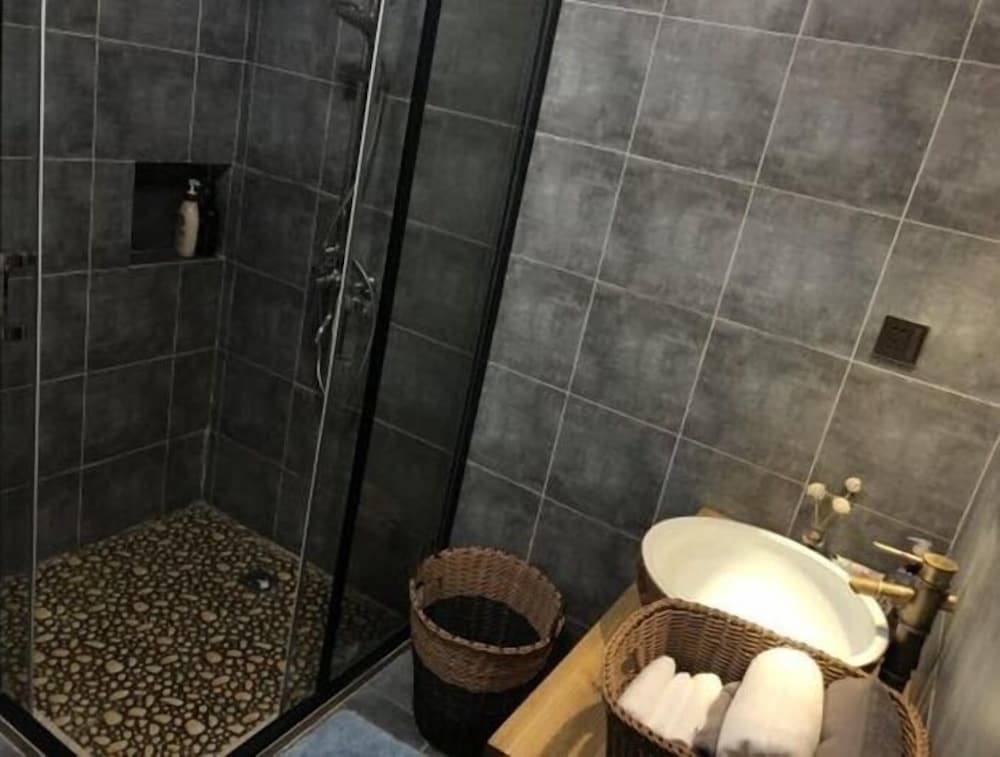 Фото Zhuozheng Xiangshu Inn