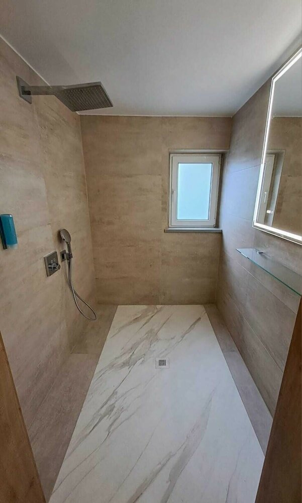 Фото Hotel Rhin Inn