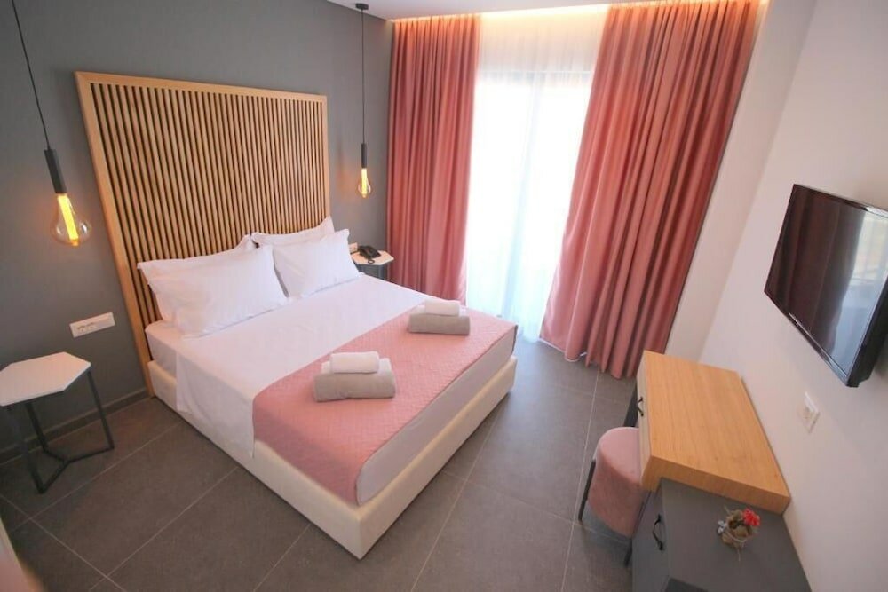 Фото Blue Eye Hotel