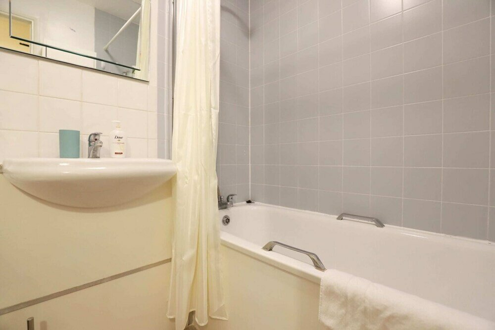 Фото Cosy 1 Bedrooom in Fabulous Location