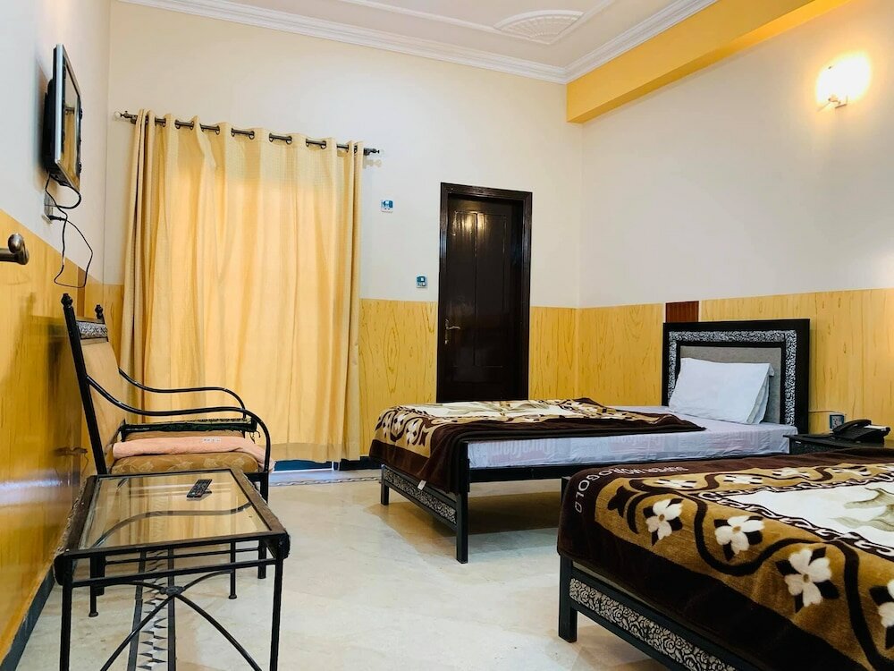 Фото Al Harmain Restaurant