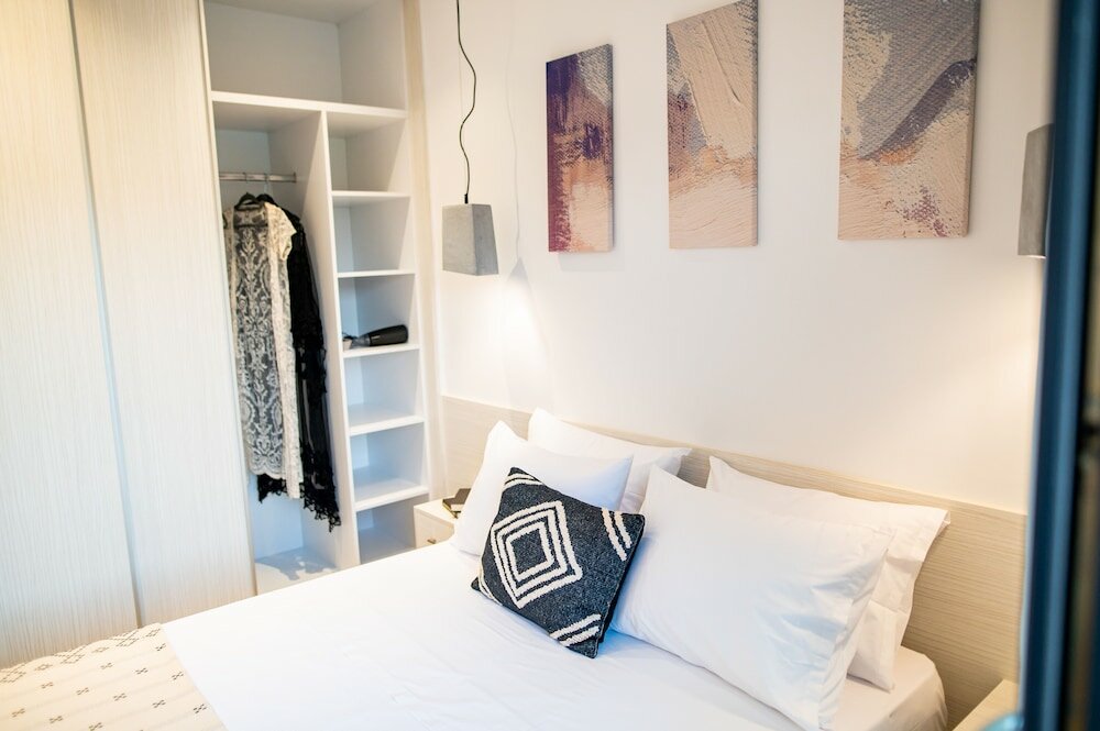 Фото Pebble Garden Orchid