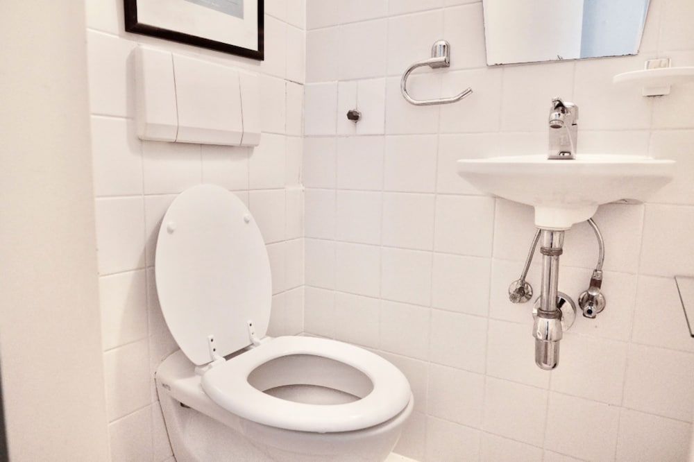 Фото Modern Apartment in The Heart of Vienna 3