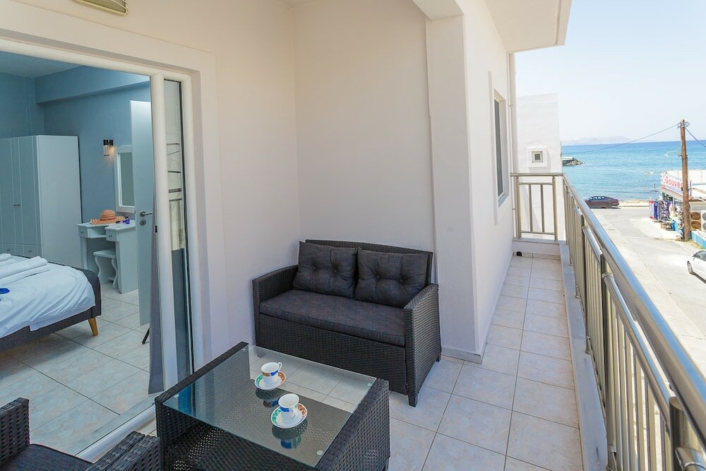 Фото Апарт-отель Sole Mare Seaside