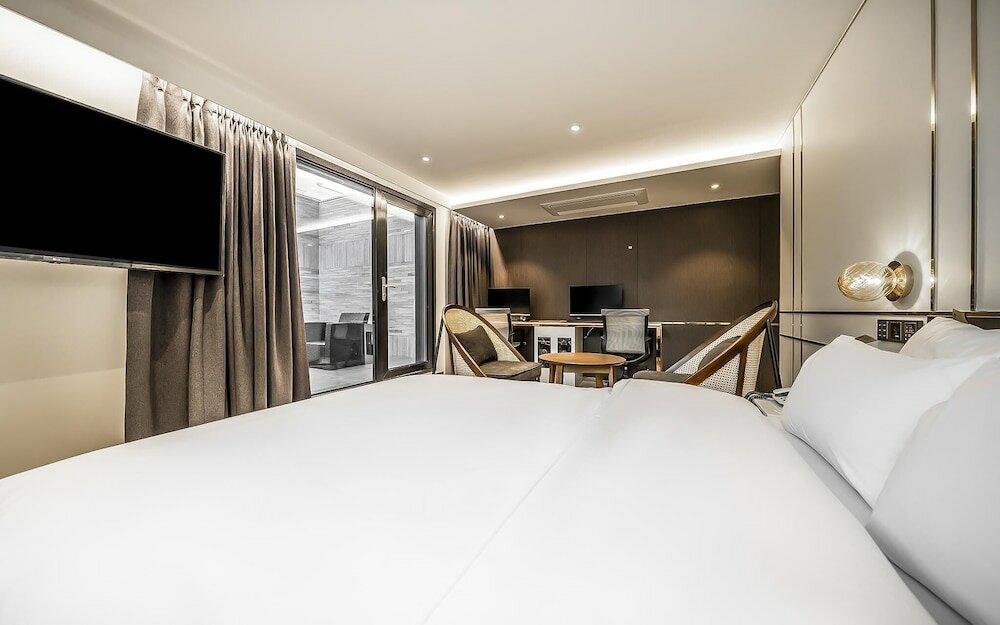 Фото Jongno Hotel Hello inn