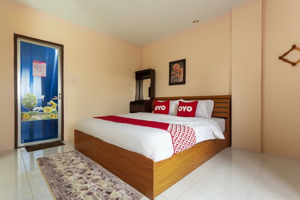 Фото Oyo 75356 Thipsiri Lodge