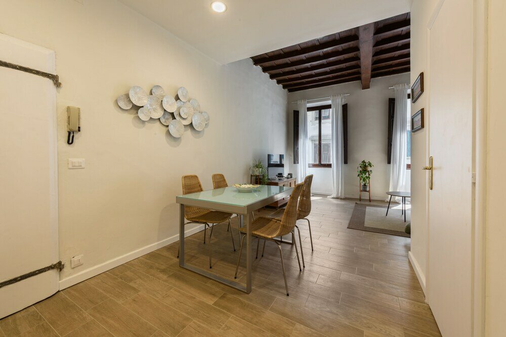 Фото Classic Romana