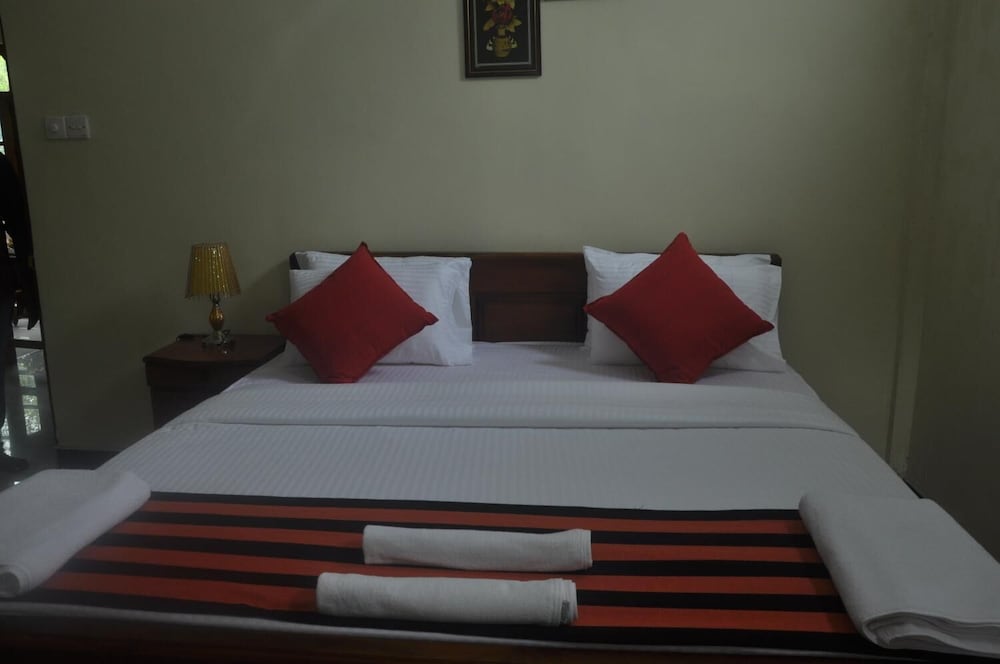 Фото The Max Villa