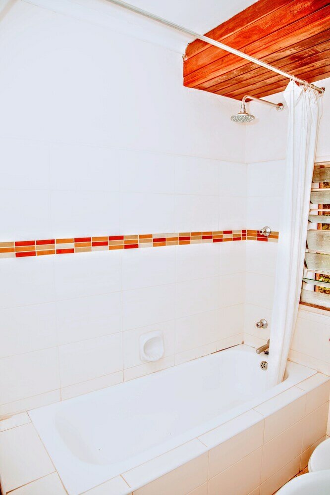 Фото Lush Gardens Apartment 2