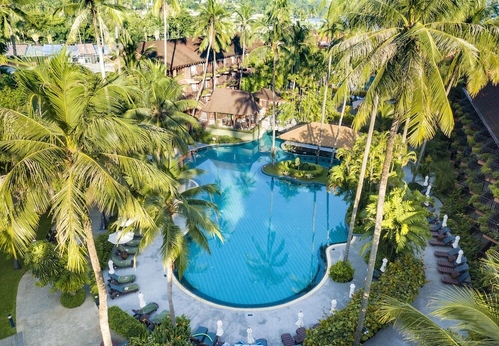 Фото Courtyard by Marriott Phuket Patong Beach Resort