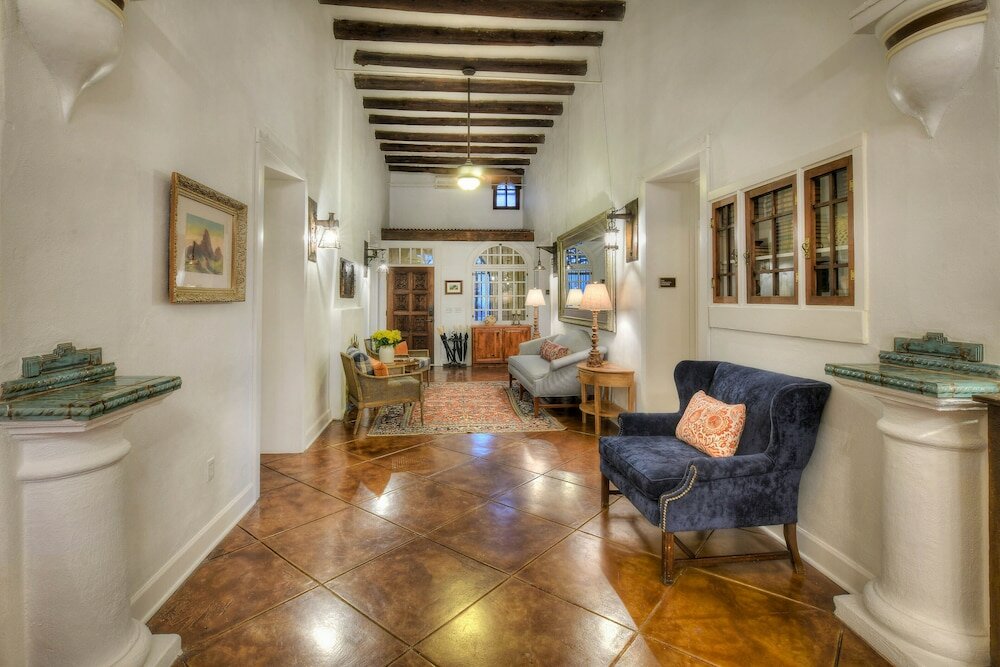 Фото The Armory Park Inn