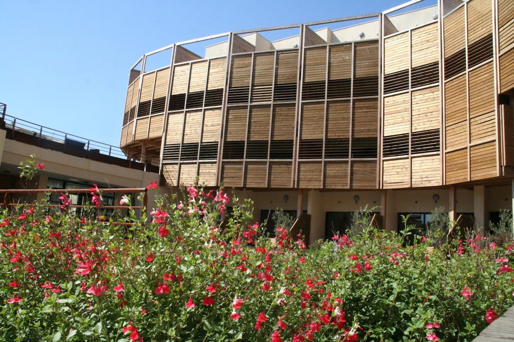 Фото Iles du Gua Suites